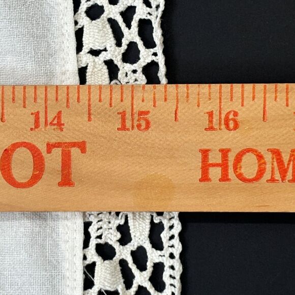 Crochet Lace Edge Dresser Scarf Cottage Core Shabby Decor Granny Vintage - Picture 3 of 3